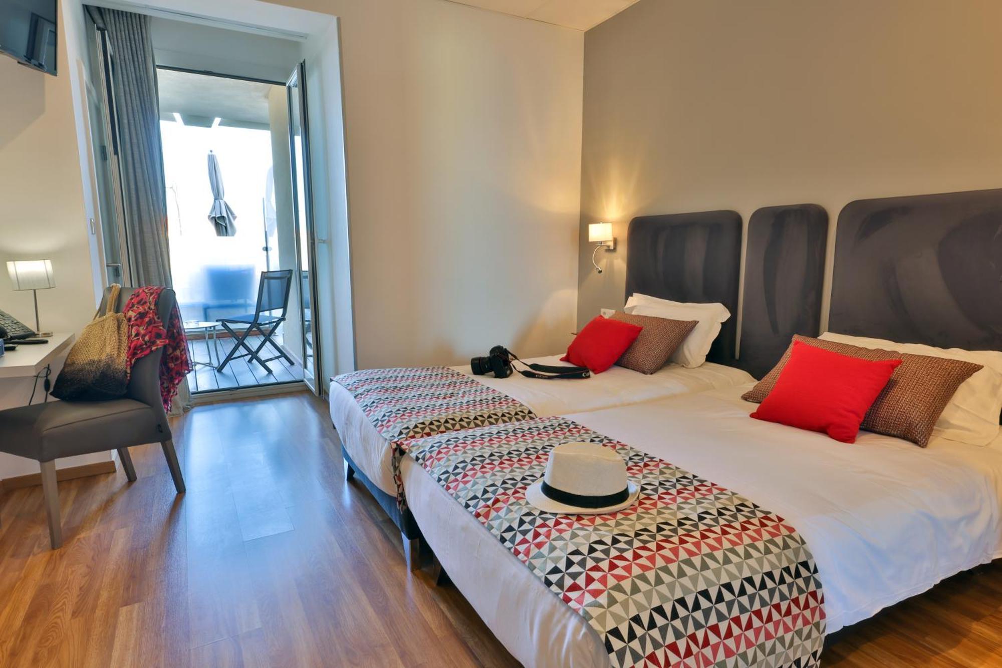Hotel Mediterranee 칼비 외부 사진