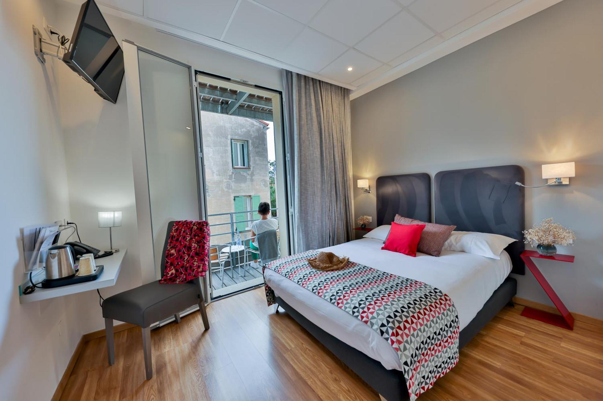 Hotel Mediterranee 칼비 외부 사진